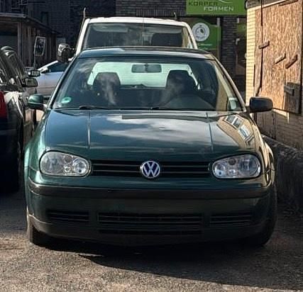 Gebraucht VW Golf IV 102 PS (75 kW) 2001 Grün Kleinwagen