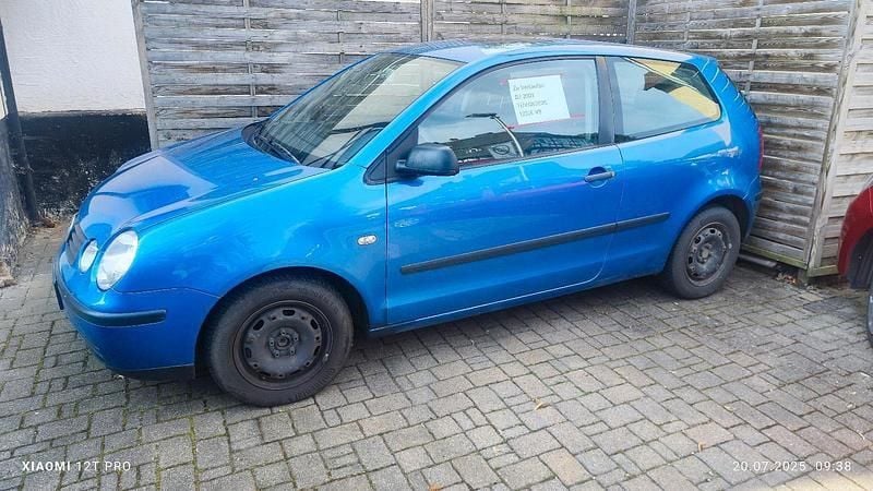 Blau Gebraucht 2003 VW Polo Kleinwagen | 1.250 € (Etwas zu teuer) - Bild 1/4