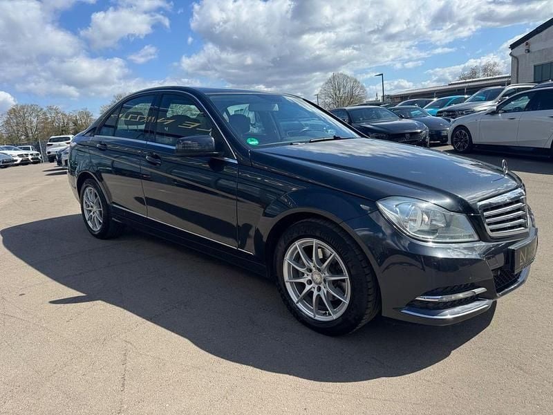 Gebraucht Mercedes C180 156 PS (114 kW) 2013 Schwarz Limousine