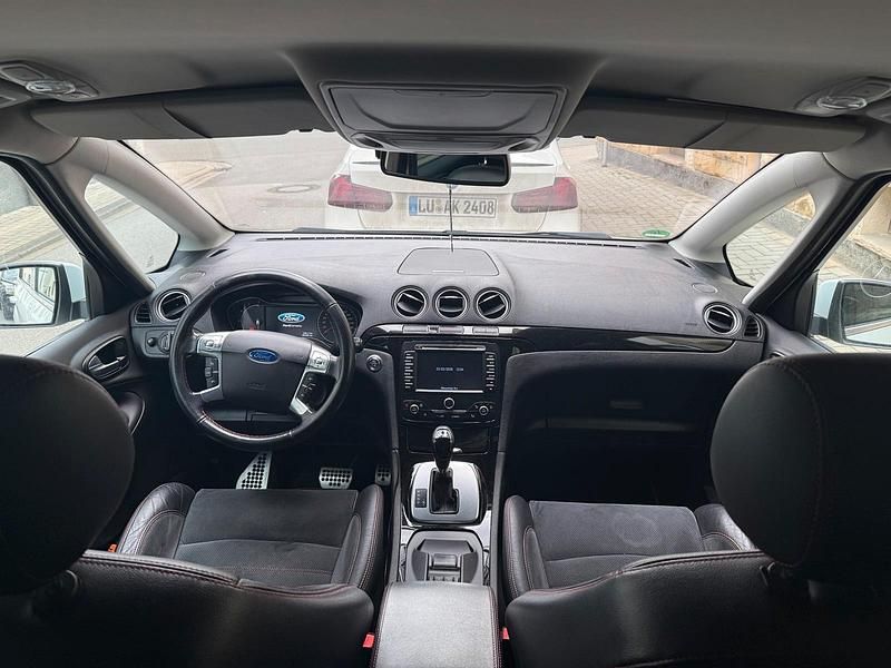 Gebraucht Ford S-MAX 163 PS (119 kW) 2014 Weiß Van / Kleinbus