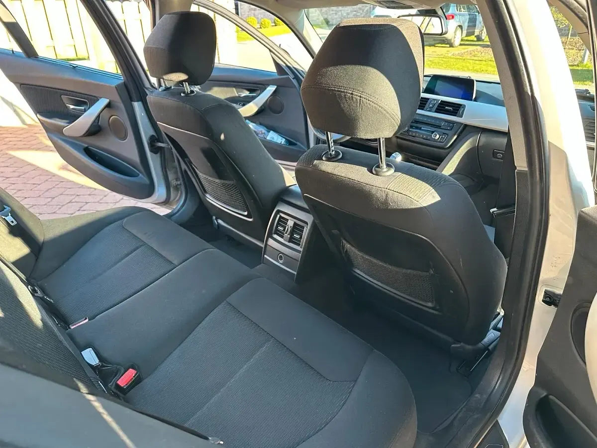 Gebraucht BMW 320 184 PS (135 kW) 2013 Silber Kombi