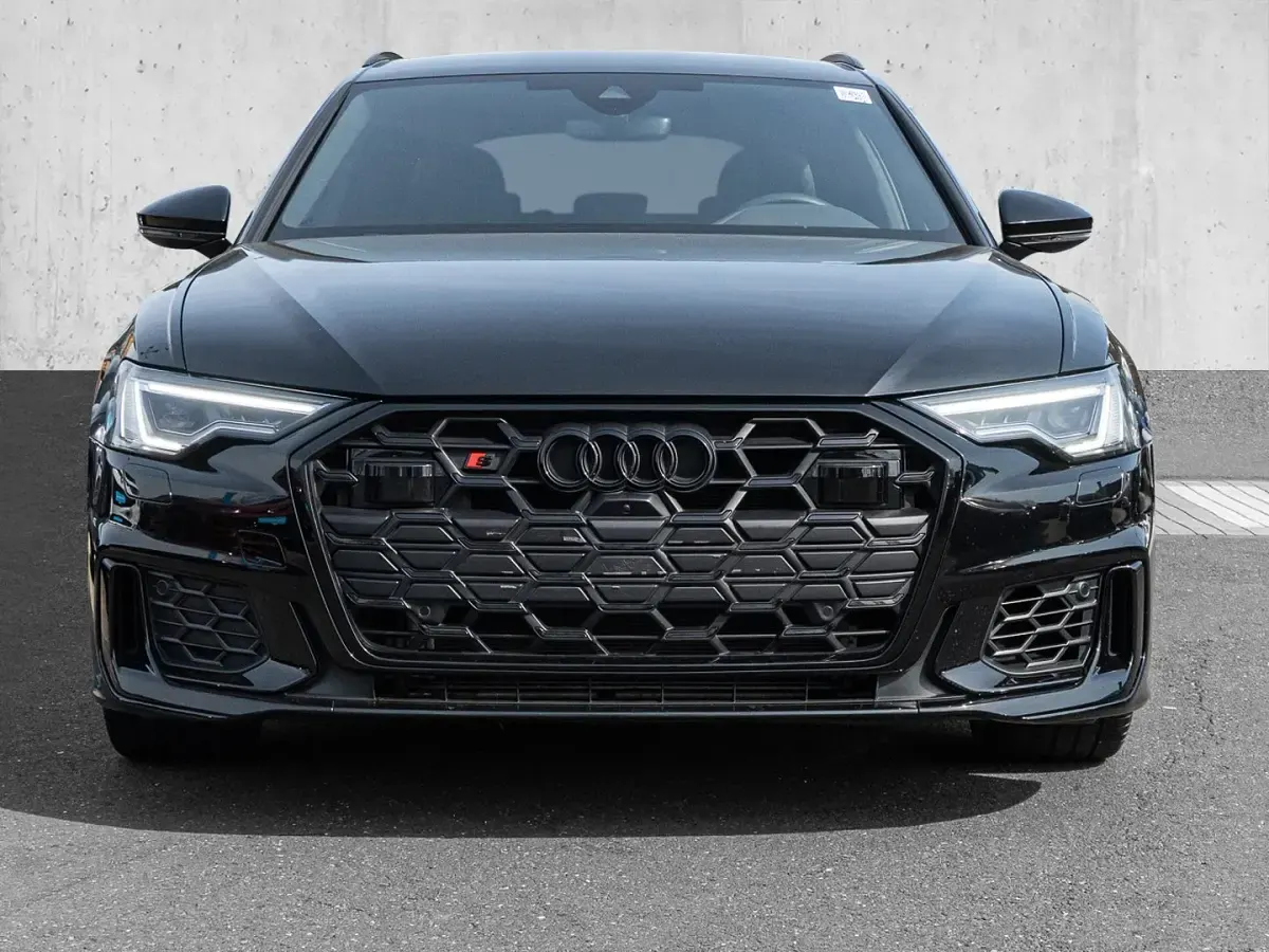 Gebraucht Audi S6 Sport 344 PS (253 kW) 2025 Mythosschwarz metallic Kombi
