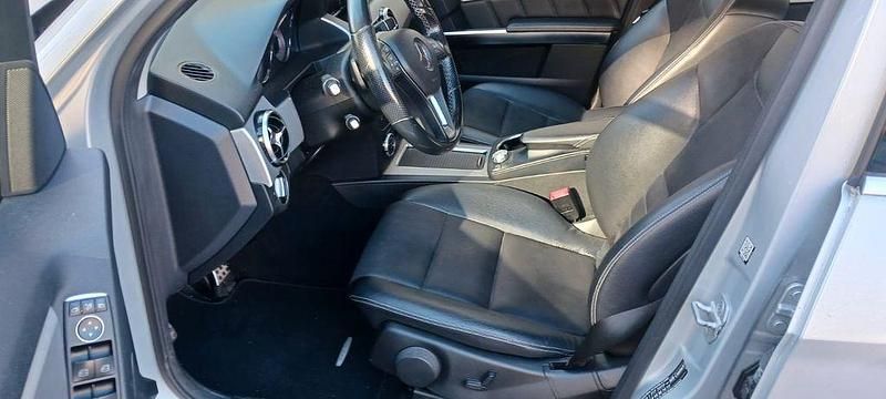 Gebraucht Mercedes GLK220 170 PS (125 kW) 2013 Silber SUV
