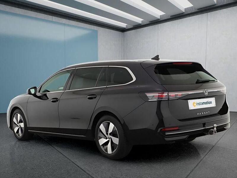 Gebraucht VW Passat 150 PS (110 kW) 2025 Schwarz Kombi