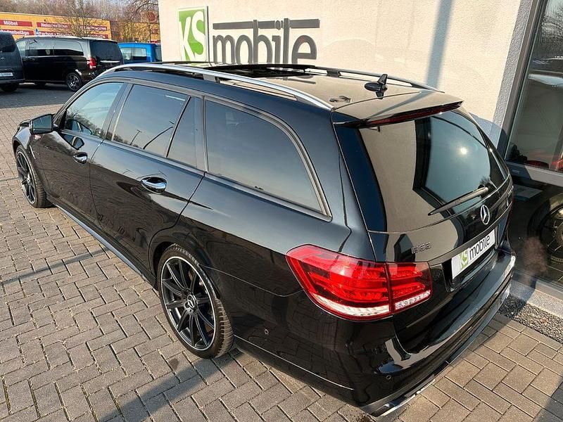 Gebraucht Mercedes E63 AMG AMG 557 PS (409 kW) 2015 Schwarz Limousine