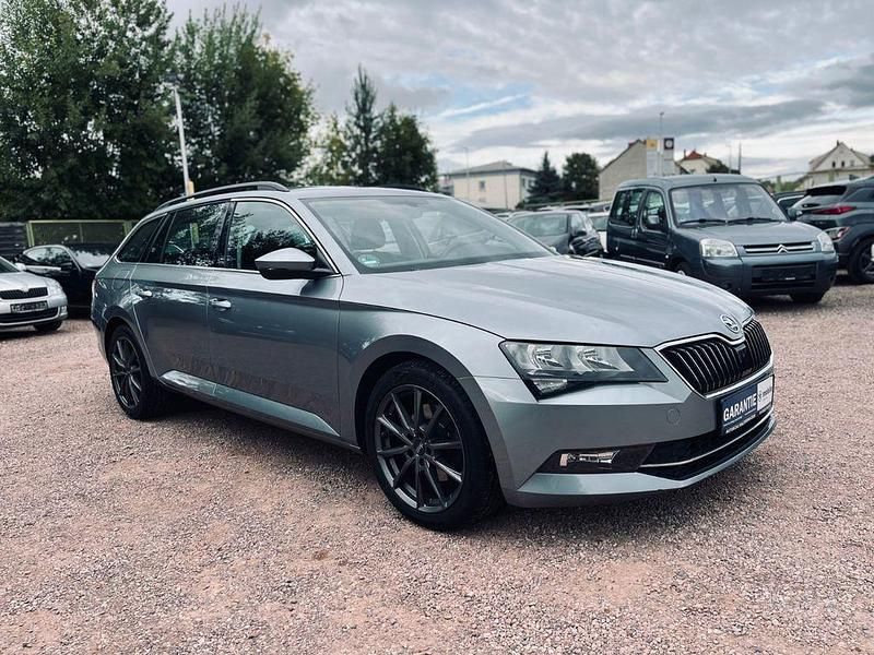 Gebraucht Skoda Superb Ambition 150 PS (110 kW) 2016 Grau Kombi