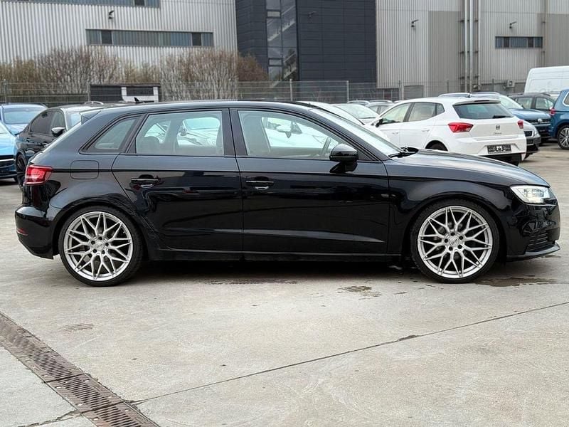 Second-hand Audi A3 Basis 150 CP (110 kW) 2017 Negru Berlinǎ