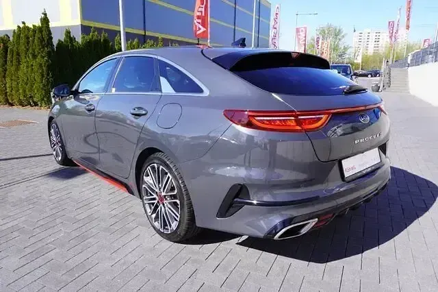 Używany Kia ProCeed GT 204 KM (150 kW) 2021 Szary Kombi