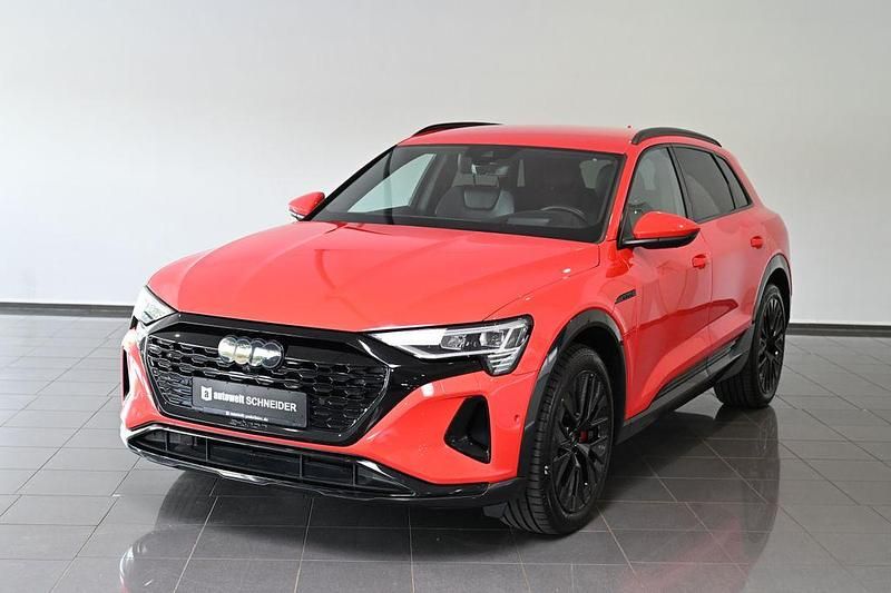 Gebraucht Audi Q8 e-tron Advanced 300 kW (408 PS) 2023 Rot SUV
