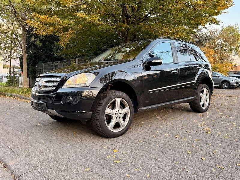 Schwarz Gebraucht 2007 Mercedes ML280 SUV | 4.200 € (Superpreis) - Bild 1/4