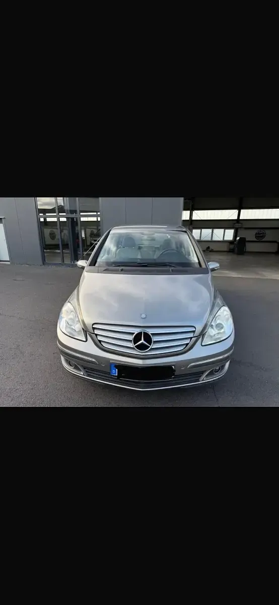 Gebraucht Mercedes B200 136 PS (100 kW) 2006 Grau Van / Kleinbus