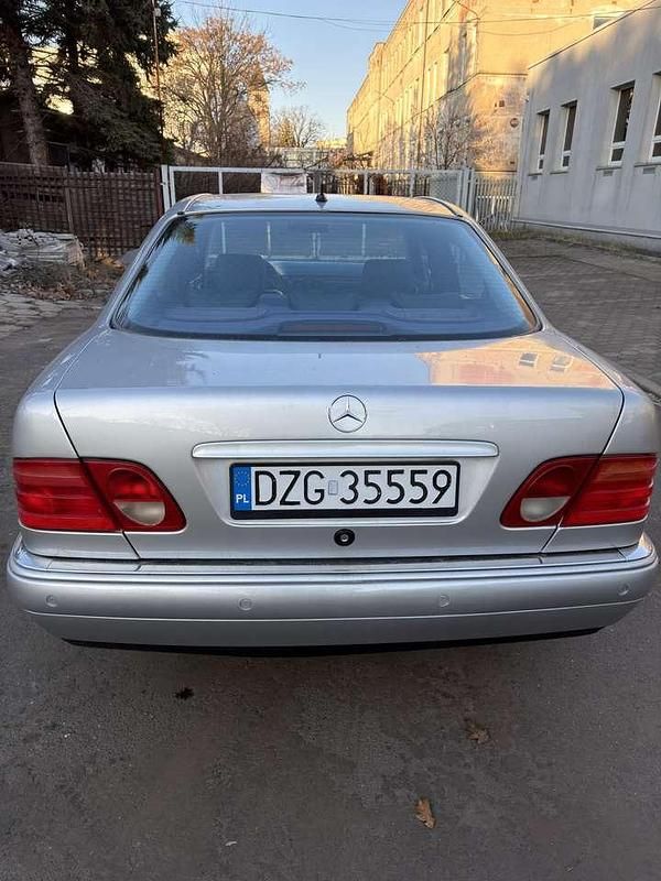 Gebraucht Mercedes E430 Avantgarde 279 PS (205 kW) 2000 Limousine