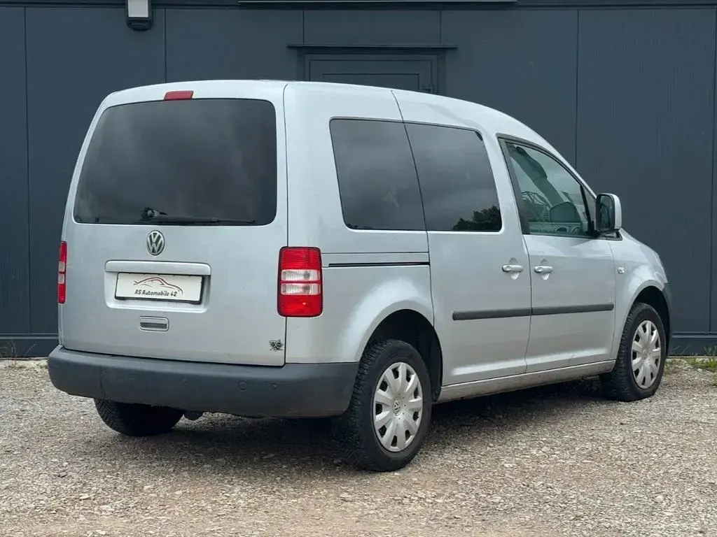 Gebraucht VW Caddy Trendline 75 PS (55 kW) 2013 Silber Van / Kleinbus