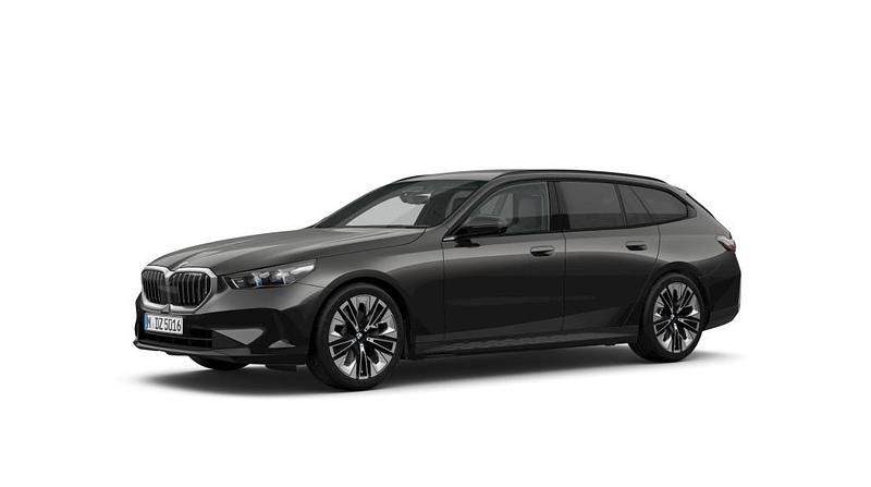 Gebraucht 2025 BMW 540 Comfort Edition Kombi | 67.390 € (Guter Preis) - Bild 1/3