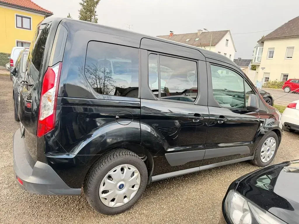 Gebraucht Ford Tourneo Connect Trend 120 PS (88 kW) 2015 Schwarz Van / Kleinbus