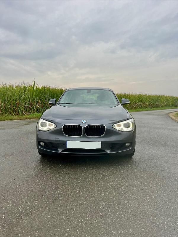 Gebraucht BMW 118 143 PS (105 kW) 2014 Grau Kleinwagen