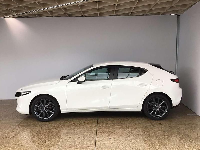 Neu Mazda 3 Center-Line 140 PS (102 kW) 2026 Weiß Limousine