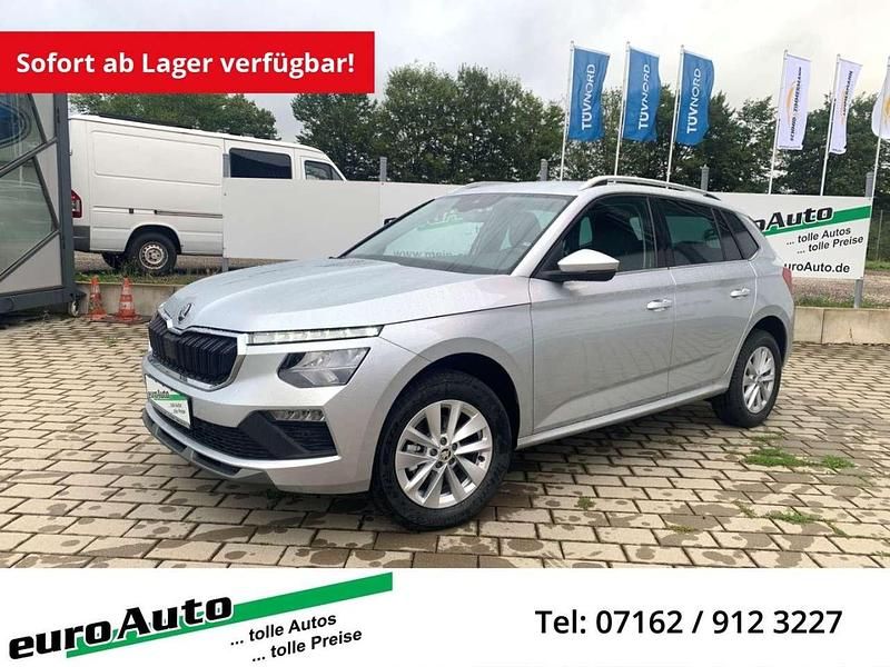 Brillant silber Gebraucht 2024 Skoda Kamiq Selection SUV | 27.685 € (Fairer Preis) - Bild 1/4