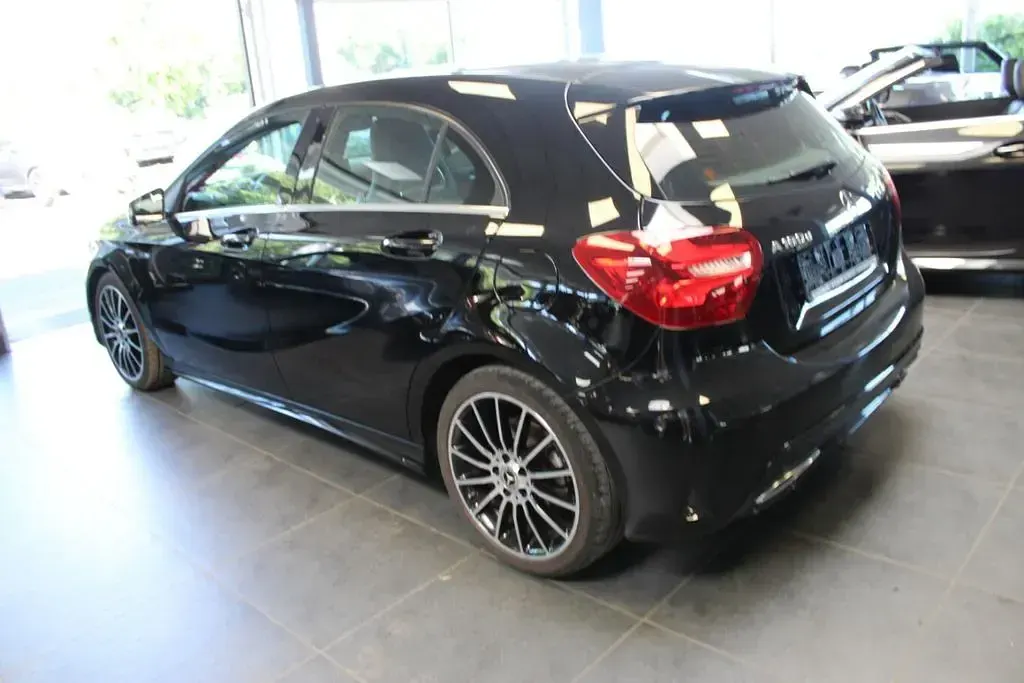 Gebraucht Mercedes A180 AMG 109 PS (80 kW) 2018 Schwarz Limousine