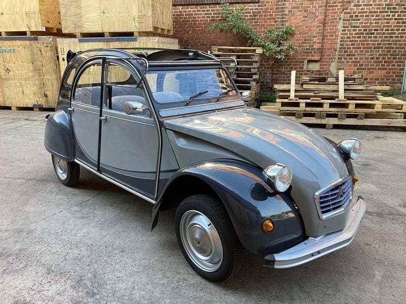 Grau Gebraucht 1986 Citroën 2CV Charleston Limousine | 10.900 € - Bild 1/4
