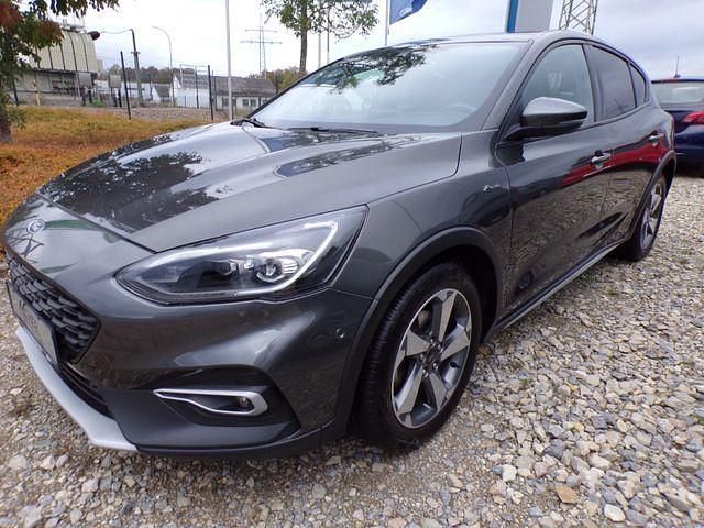 Grau Gebraucht 2021 Ford Focus Active X Limousine | 18.950 € (Fairer Preis) - Bild 1/3