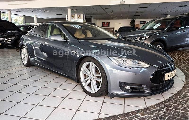 Grau Gebraucht 2014 Tesla Model S Limousine | 22.999 € - Bild 1/4