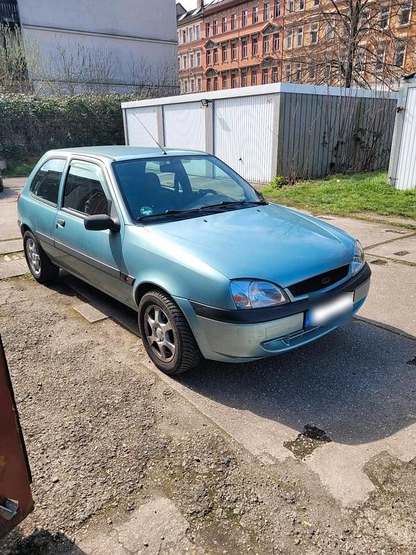 Gebraucht Ford Fiesta 60 PS (44 kW) 2002 Blau Kleinwagen