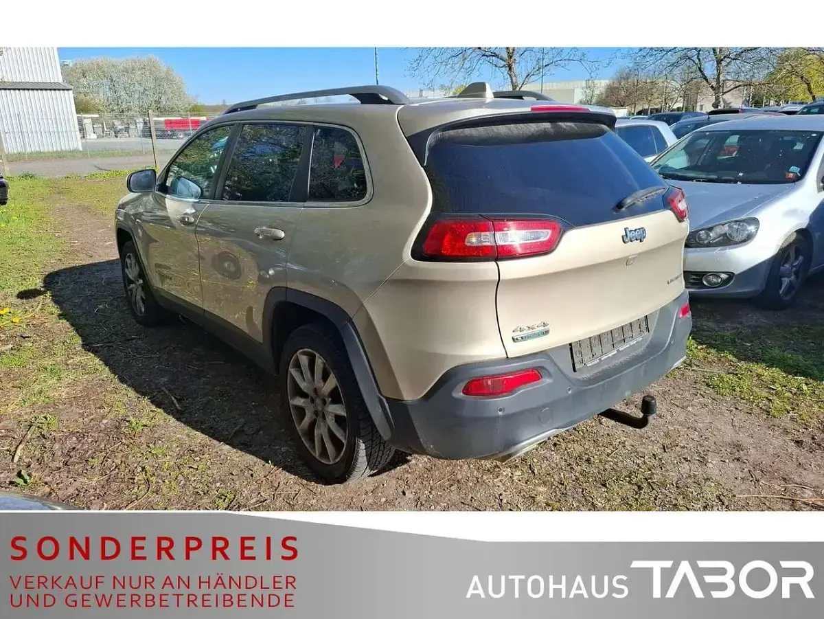 Gebraucht Jeep Cherokee Limited 170 PS (125 kW) 2015 Cashmere pearl coat SUV