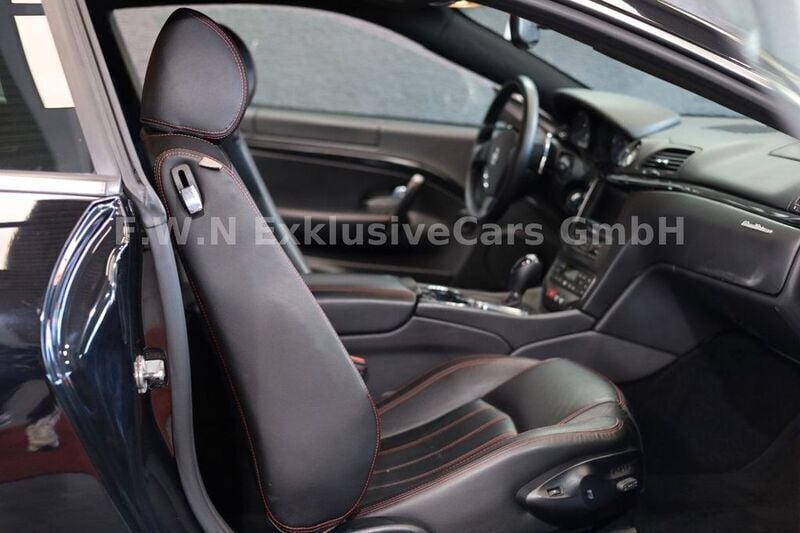 Gebraucht Maserati Granturismo 405 PS (297 kW) 2008 Schwarz Coupé