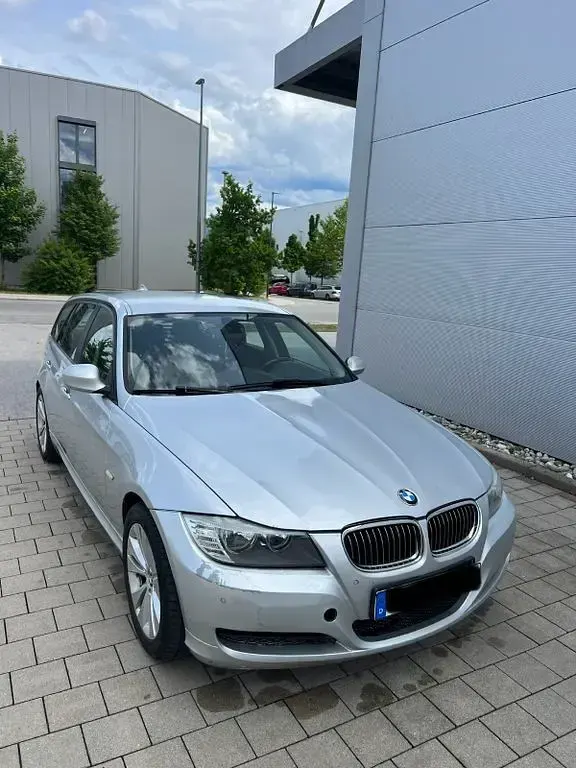 Gebraucht BMW 320 Efficient Dynamics 116 PS (85 kW) 2010 Kombi