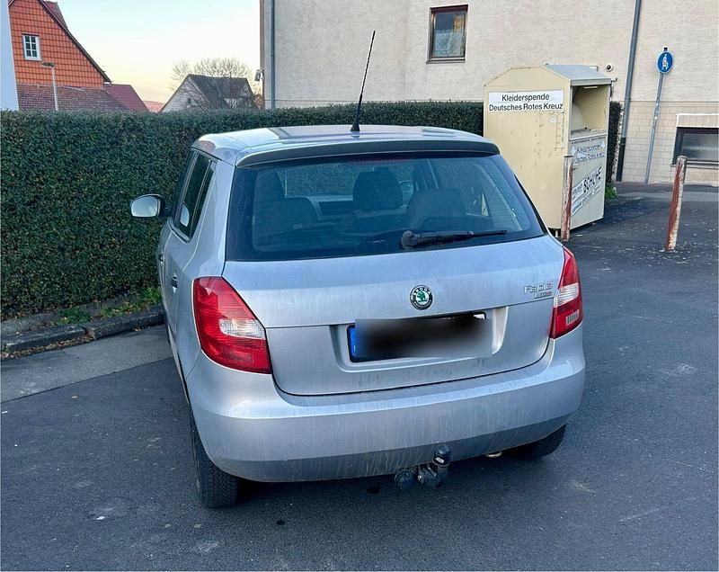 Gebraucht Skoda Fabia 80 PS (58 kW) 2010 Grau Limousine
