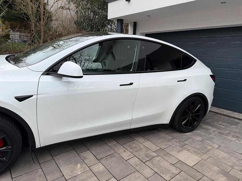 Gebraucht Tesla Model Y Performance 392 kW (534 PS) 2023 Weiß SUV