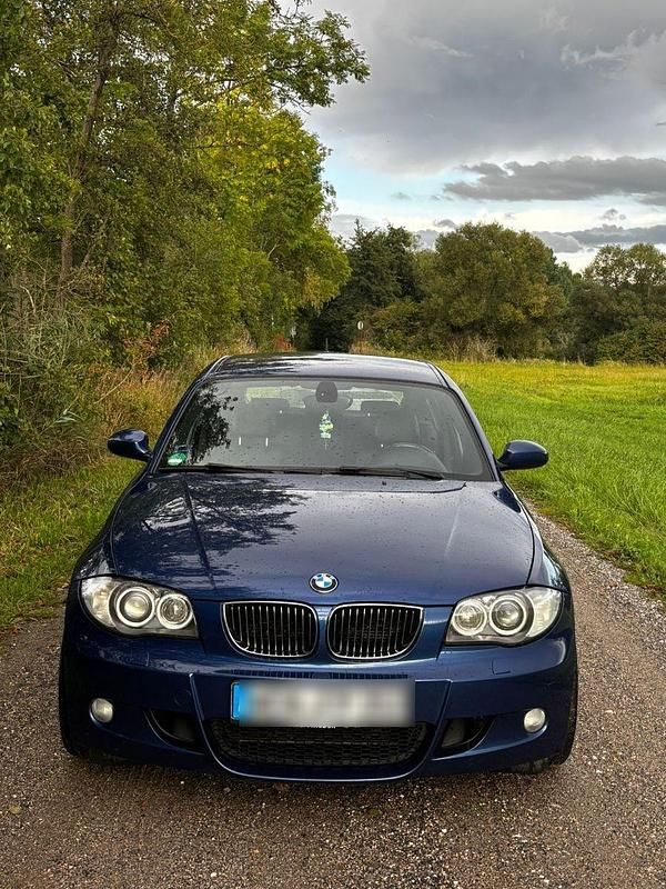 Blau Gebraucht 2006 BMW 130 M Sport Kleinwagen | 8.700 € (Guter Preis) - Bild 1/4