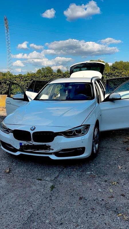 Weiß Gebraucht 2015 BMW 316 Kombi | 9.000 € (Fairer Preis) - Bild 1/4