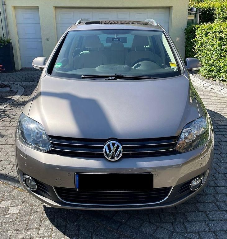 Gold Gebraucht 2010 VW Golf Plus Highline Van / Kleinbus | 8.700 € (Fairer Preis) - Bild 1/4