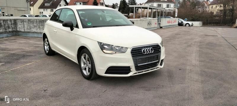Weiß Gebraucht 2011 Audi A1 Attraction Kleinwagen | 4.900 € (Superpreis) - Bild 1/4