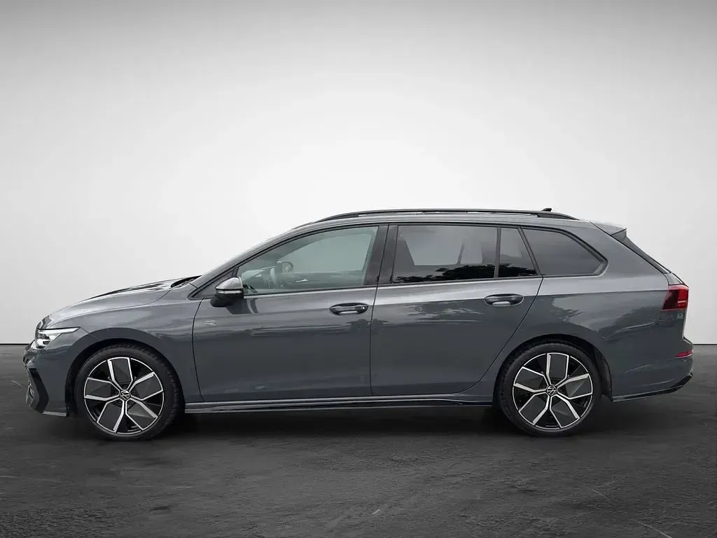 Gebraucht VW Golf VIII R-line 150 PS (110 kW) 2025 Grau (delfingrau metallic) Kombi