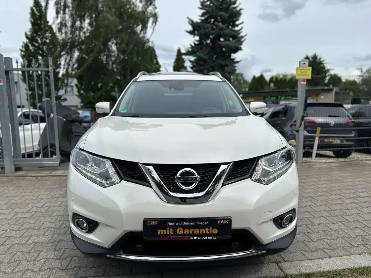 Gebraucht Nissan X-Trail Tekna 163 PS (119 kW) 2017 Pearl white SUV