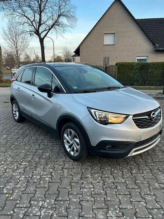 Silber Gebraucht 2018 Opel Crossland Innovation SUV | 7.950 € (Superpreis) - Bild 1/4
