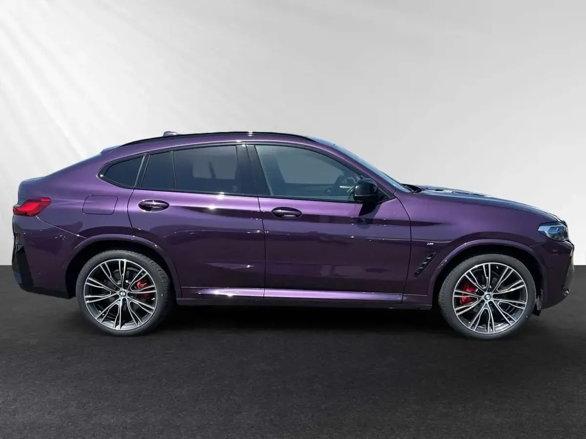 Gebraucht BMW X4 M 340 PS (250 kW) 2025 Sonderlackierung daytonaviolet SUV