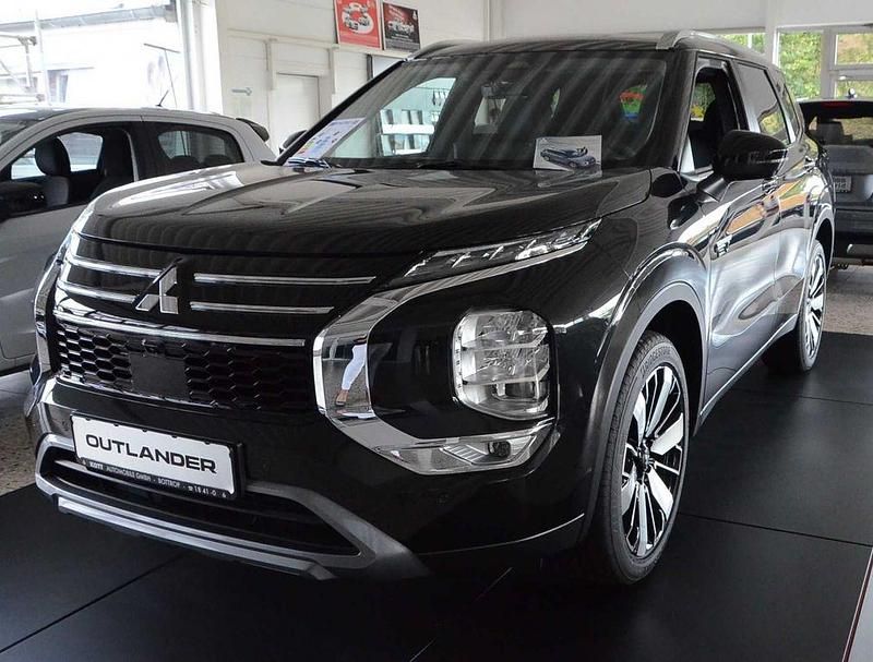 Schwarz Neu 2025 Mitsubishi Outlander P-HEV Edition SUV | 52.990 € (Fairer Preis) - Bild 1/4