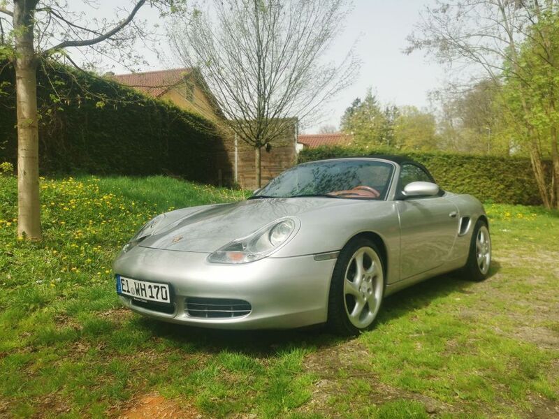 Silber Gebraucht 2001 Porsche Boxster S Cabrio | 22.900 € (Etwas zu teuer) - Bild 1/4