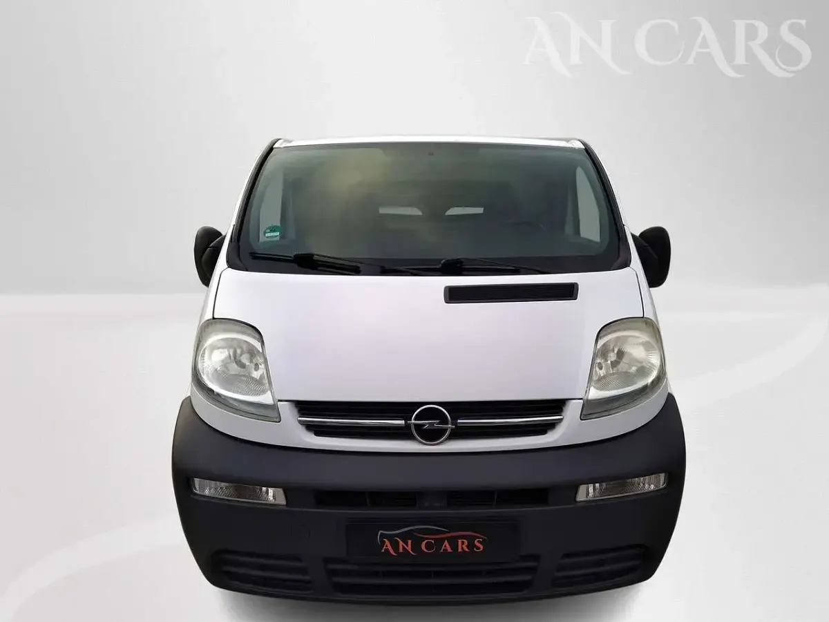 Gebraucht Opel Vivaro 120 PS (88 kW) 2005 10u(474) Van / Kleinbus