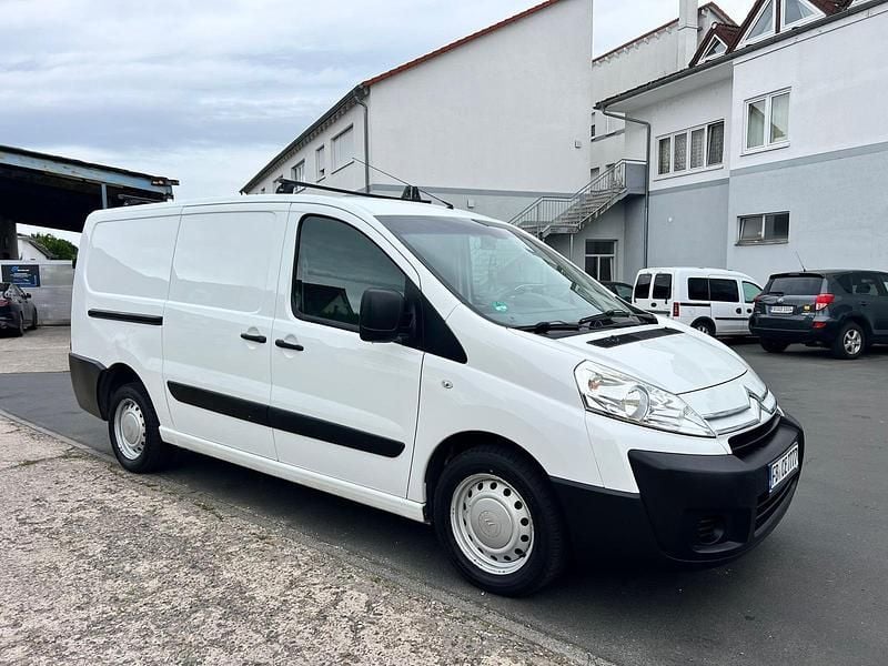 Weiß Gebraucht 2012 Citroën Jumpy Van / Kleinbus | 7.190 € (Fairer Preis) - Bild 1/4