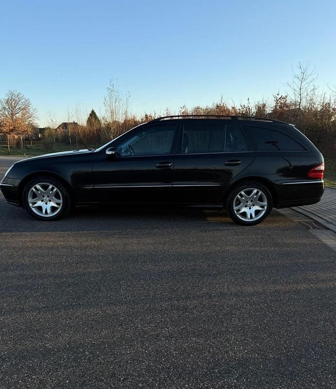 Gebraucht Mercedes E320 204 PS (150 kW) 2003 Kombi