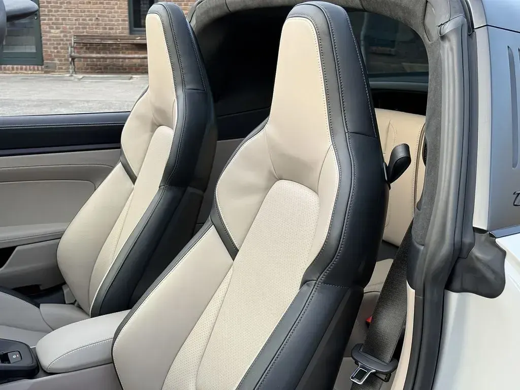 Gebraucht Porsche 911 Targa 4 541 PS (397 kW) 2025 Kreide Cabrio