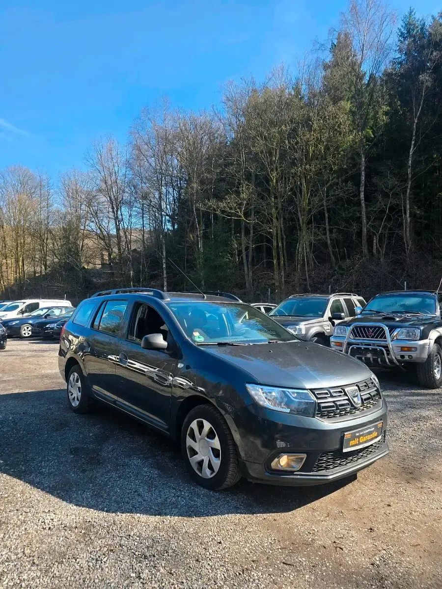 Gebraucht Dacia Logan Lauréate 90 PS (66 kW) 2022 Andere farben Limousine