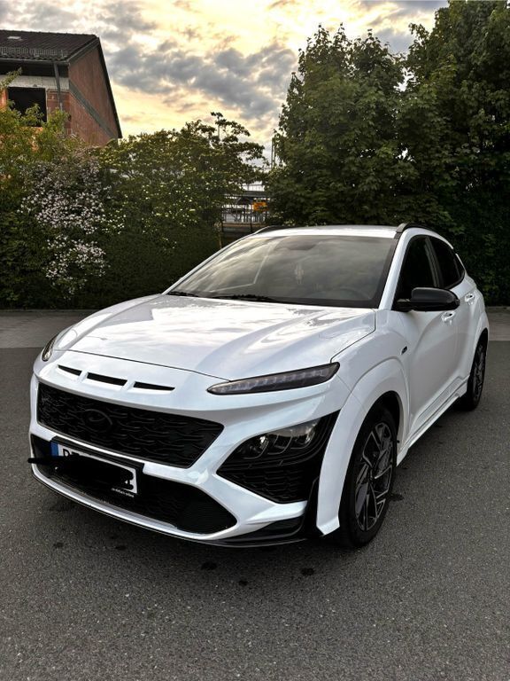 Weiß Gebraucht 2021 Hyundai Kona N Line SUV | 21.999 € (Fairer Preis) - Bild 1/4