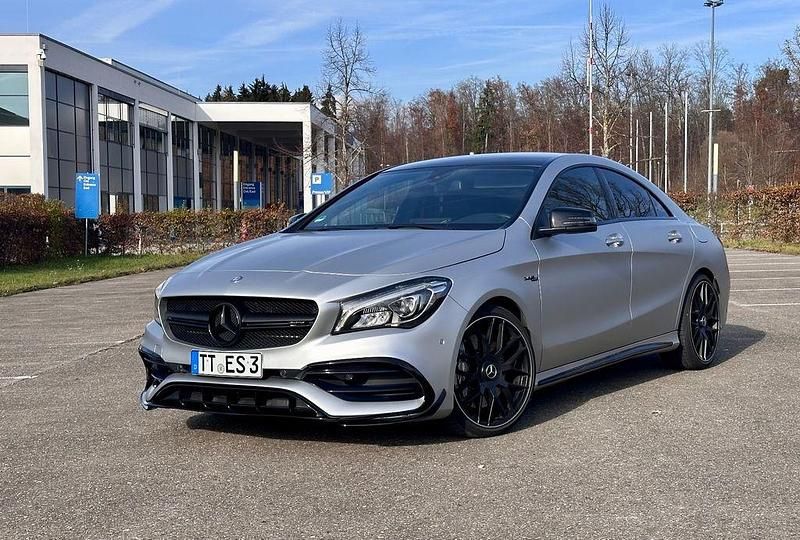 Silber Gebraucht 2016 Mercedes CLA45 AMG AMG Limousine | 22.999 € (Superpreis) - Bild 1/4