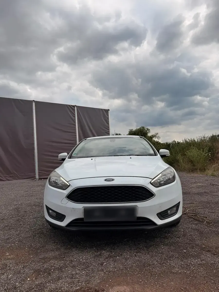 Gebraucht Ford Focus 125 PS (91 kW) 2016 Weiß Kombi